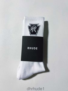 Rhude Cotton Sock Men Women Sock Designer Luxury High Quality Pure Knit Comfort Brand Representativ deodorisering Absorb Sweat Let In Air Strumpor Fashion B 1L22