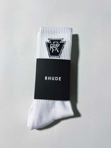Projektantka Rhude Socks Men Sock Women Luksusowa wysokiej jakości czysta bawełniana marka reprezentatywna dezodoryzacja Absorbe Absorb Let In Air Stockings Fashion Blac 05hl