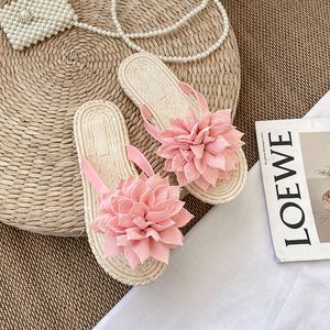 free shipping slippers designer for women fashion flower slide shaped flip flops non slip soft soles beach vacations sandals womens flat slides GAI outdoor shoes