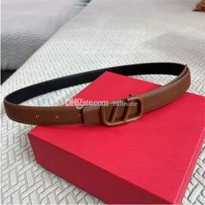 Womens Designer Belts mode äkta läderbälte lyxig midjeband cintura ceinture för män tunt guld rött spänne v midjeband bredd 2,5 cm