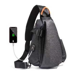 Borsa a tracolla da uomo impermeabile resistente all'usura per il tempo libero Borsa a tracolla da uomo multifunzionale a spalla USB 030824