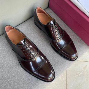 Abendschuhe von Giovanni für Herren aus brüniertem Leder zum Schnüren, gestanztes Oxford-Design, zeitloser Designer, eleganter Gentleman