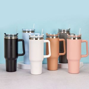 Tumblers 40oz مغامرات Quencher Tumbler من الفولاذ المقاوم للصدأ الفولاذ المقاوم للصدأ الفراغ مع مقبض وزجاجة مياه السفر القش BPA LA220K