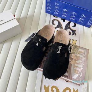 Tofflor skor mode mule halva tofflor designer boken casual skor baotou tofflor hem kvinnors läder platt sula unisex stora storlekar 35-44