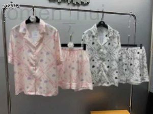 女性の睡眠ラウンジデザイナーCamellia Flower Summens Pajamas Silk Jacquard Design NightGownセット半袖ズボン2ピースホームウェア女性lngi