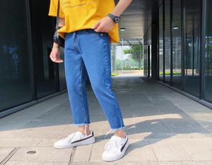 Men039S byxor Summer 2022 LightColored Frayed Ankel längd Jeans Men39s Slim Feet Hong Kong Style Trendy Korean Boys Studen1943058