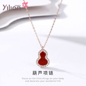 Designer Qeelin S925 Sterling Silver Unicorn Gourd Necklace Womens Red Agate White Fritillaria National Fashion Pendant Minority Fashion Ferro ClaVicle Chain Chain