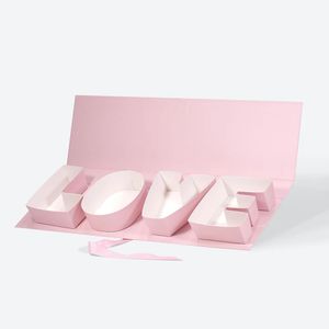 Kreative Geschenkidee zum Valentinstag, leere, befüllbare Schachteln in LOVE-Buchstabenform 240226