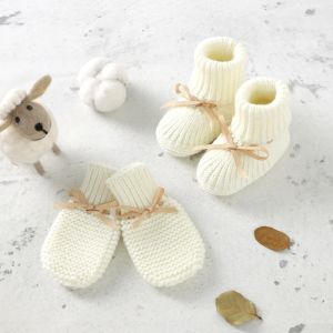 Outdoor Baby Shoes + Gloves Set Cute Fashion Butterflyknot Knit Newborn Girl Boy Boots Mitten Toddler Infant Slipon Bed Shoes Hand Made