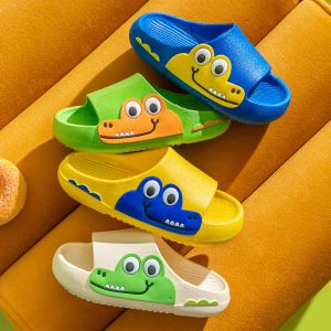 Outdoor Dziecięce Sandały dziecięce Kapcie dzieci dla maluch chłopców dziewczyna Summer Cartoon Crocodile Buty domowe Flipflop Kupki plażowe buty plażowe