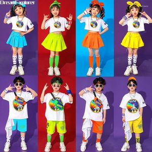 Комплекты одежды, детская летняя одежда в стиле хип-хоп, укороченный топ для девочек, милые юбки, футболка для мальчиков, однотонные шорты-карго для уличных танцев, детские джазовые костюмы