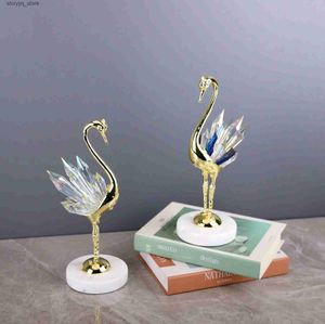 Outra decoração de casa metal cisne cristal guindaste pássaro dourado estatueta de metal artesanal escultura de cristal estatuetas decorativas acessórios de decoração de quarto q240229