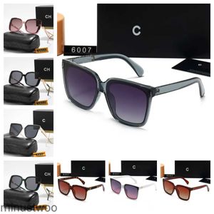 Womens Ch Sunglasses Designer Men Oval Sun Glasses Classic Letter Design Debutante Style Stylish Sunglass Square Eyeglasses Frame Uv4 Lay8