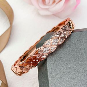 designers Bracelet jewlery designer for women Luxurys Rhombus pattern charm bracelet Trendy Elegant Simple Party Jewelry Gift Wholesale Birthday