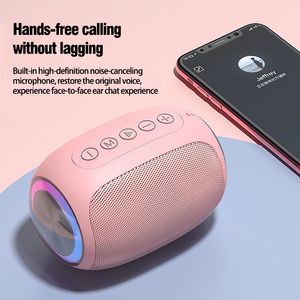 ポータブルBluetoothスピーカーワイヤレスBluetoothスピーカースタンドアロンプ​​ラグ可能なUディスク屋外スピーカーTWSタンデムステレオLED Dazzle Color Lights