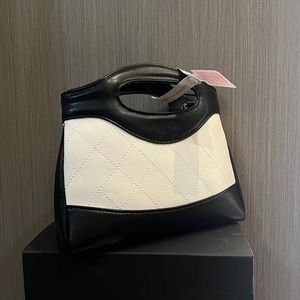 Womens Designer Mini 31 Two-tone Diamond Lattice Clutch Bags Gold Metal Hardware Matelasse Chain Crossbody Shoulder Handbags Full Black Purse 20X17CM