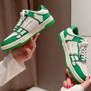 2024 Kadın Tasarım Spor Sneaker High En İyi Boş Zaman Dış Mekan Tasarımcı Kemik Ayakkabıları Günlük Yüksek Sokak Moda Marka Ayakkabı Kemik Şeklinde Anti Slip Sole Çift Spor Sezunası