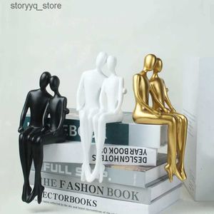 Other Home Decor Resin Figure Sculpture Abstract Golden Man Hollow Crafts Family Couple Decorative Figurines Room Decoration Accessories Q240229