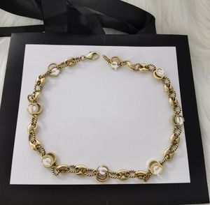 Halsbandsdesigner hänge halsband och armband män och kvinnor g smycken dominerande klassisk vintage halsband hänge halsband gåva smycken