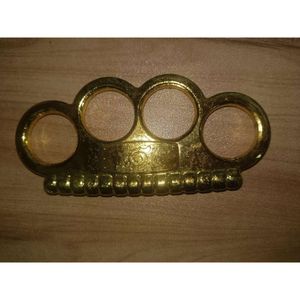 Lätt att använda Trendy Solid Fashion Boxing Keychain Wholesale Factory Belt Buckle Punching Bottle Opener Multifunction Outlet 557460