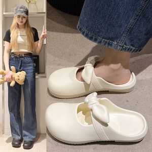 Gratis frakt Summer Slippers Designer för män Kvinnor Slide Triple White Soft Sole Baotou Sandaler Non Slip Fashion Mens Womens Flat Slides Gai Outdoor Shoes
