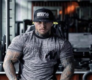 Verão nova moda de fitness manga curta camiseta masculina poliéster estiramento magro gorilla wear ginásios fitness esportes ao ar livre camiseta t2008617604