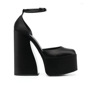 Sandálias Cabeça Redonda Ultra-Alta Salto Patente Couro Moda Fivela Saco de Plataforma Impermeável com Senhoras Grossas