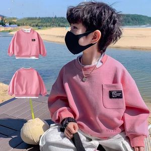 Erkekler sahte iki parçalı sweatshirt çocuk pembe uzun kollu rahat üstler 2024 bahar çocukları spor kıyafetleri z6882