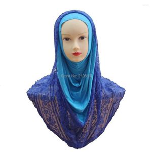 女性のためのイスラム教徒のファッションヘッドラップ美しい綿のレースのパターンが変化したターバンワンピースヒジャーブ