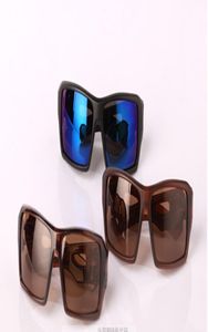 Eyepatch 2 Güneş Gözlüğü Siyah Çerçeve Gri Polarize Lens MEN039S ÇOK MODA GEWEAR Gözlük 1198732