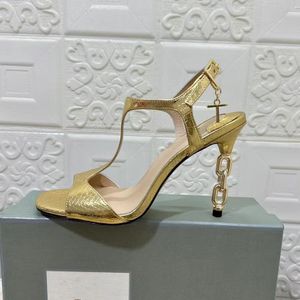 Elegante designer de luxo salto alto couro genuíno padrão cobra sandálias casuais mulheres decoração metal alta qualidade tira tornozelo fivela sandália