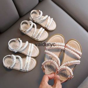 Sandaler Summer Baby Girls Toddler Spädbarn barn glider på Pearl Crystal singel Princess Roman Shoes For Ldren Girlh24229