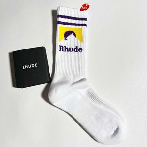 Rhude Sock Men Sock Women Designer Luksusowa wysokiej jakości czysta bawełniana marka reprezentatywna dezodoryzacja Absorbe Absorb Let In Air Stockings Fashion Black I2K8