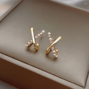 Orecchini a bottone coreano squisita perla piccola a forma di croce per le donne fiore di ciliegio farfalla orecchino di lusso zircone gioielli da sposa