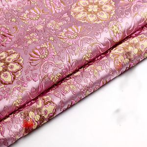 生地75x100cmインポートされた日本スタイルのピンクのメタリックジャクアードブロケードファブリック、3Dジャックヤーン染色生地女性コートドレススカート用