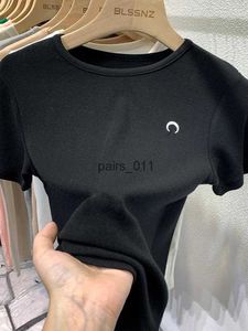 女性のブラウスシャツ2023Womensシャツ夏の女性シャツ女の子Tシャツ女性服コットンスリム女性のクロップスプリング240229