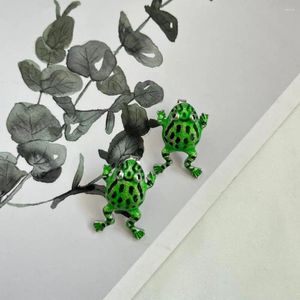 Kolczyki stadniskie zabawne żaba przesadzona urocza kreskówkowa moda biżuteria dla osobowości unikalne