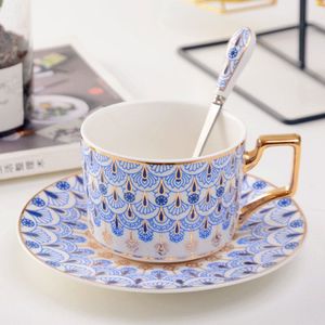 Klasik Kemik Çin Kahve Fincanları Saucers Sofra Takımı Kahve Kupaları Kaşık Seti Set İktibat Çay Seti Mutfak303j