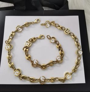 Halsbandsdesigner hänge halsband och armband män och kvinnor g smycken dominerande klassisk vintage halsband hänge halsband gåva smycken för kvinnor för flicka