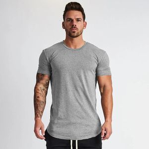 Muscleguys Plain Clothing Fitness T Shirt Men O-Neck T-shirt Bawełny kulturystyka koszulki Slim Fit Tops Tshirt Homme 240220
