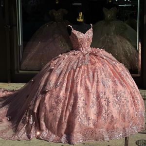 분홍색 반짝이는 볼 가운 Quinceanera Dress 2024 Appiques 레이스 꽃 비드 툴리 스파게티 스트랩 달콤한 16 년 멍청이 15 de xv anos