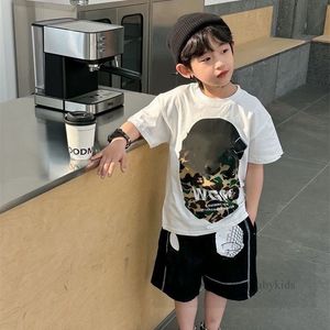 Jungen Camouflage Affe Brief gedruckt T-Shirts Kinder Rundhals Kurzarm T-Shirts 2024 Sommer Kinder Cartoon Kleidung Z6880