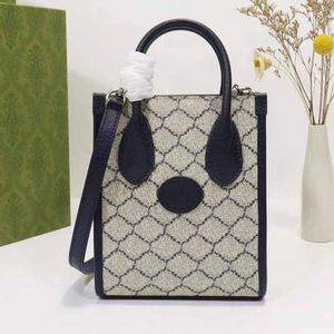 Designer bolsa bolsa de melhor grau bolsas de bolsa de praia crossbody letra de couro saco de ombro de ombro para festas femininas compras de lazer Bola de cartão com caixa