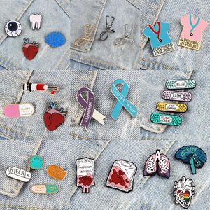 Broschen 2-4 teile/satz Kreative Medizinische Pins Nadel Stethoskop Herz Orgel Brosche Für Krankenschwester Arzt Tasche Revers Abzeichen Schmuck Geschenke Großhandel