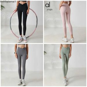 Designer Womens allineare leggings top pantaloncini da yoga al ginocchio donne palestra legging pantaloni a vita alta Elastic Fitness Lady Outdoor Sport 8QXK