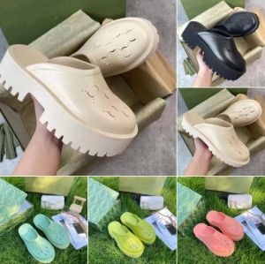 Perforated Designer Sandals Luxury Platform Slide Hollow Pattern Slippers Transparent Materials Sandal Rubber Flats Slipper Flip Flops 01