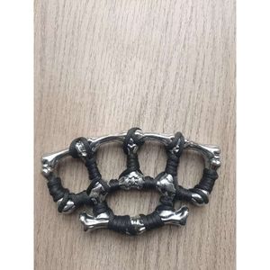 Kraftdesign utomhusutrustning bästa pris hög kvalitet fitness fyra finger ringar verktyg slåss fönsterparentes ring dammare nyckelring stansning grossist 649236