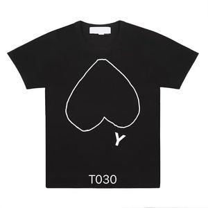 2024 Jogar Mens Camiseta Designer Vermelho Commes Coração Mulheres Garcons S Badge Des Quanlity Ts Algodão Cdg Bordado Manga Curta FA1