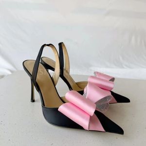 MachMach scarpe eleganti in raso firmate sandali con cinturino posteriore con fiocco suola in cuoio tacchi alti Sandali con tacco alto da donna