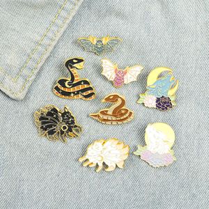 New Best-selling Animal with Personalized Refined Design. Nine Tailed Fox, Snake, and Bat Shaped Brooch Badge